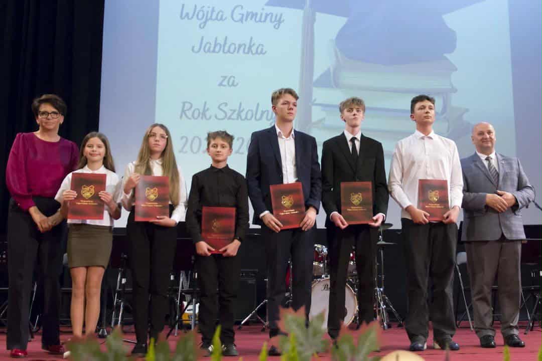 Uroczyste wręczenie stypendium dla uczniów za rok szkolny 2024 2025